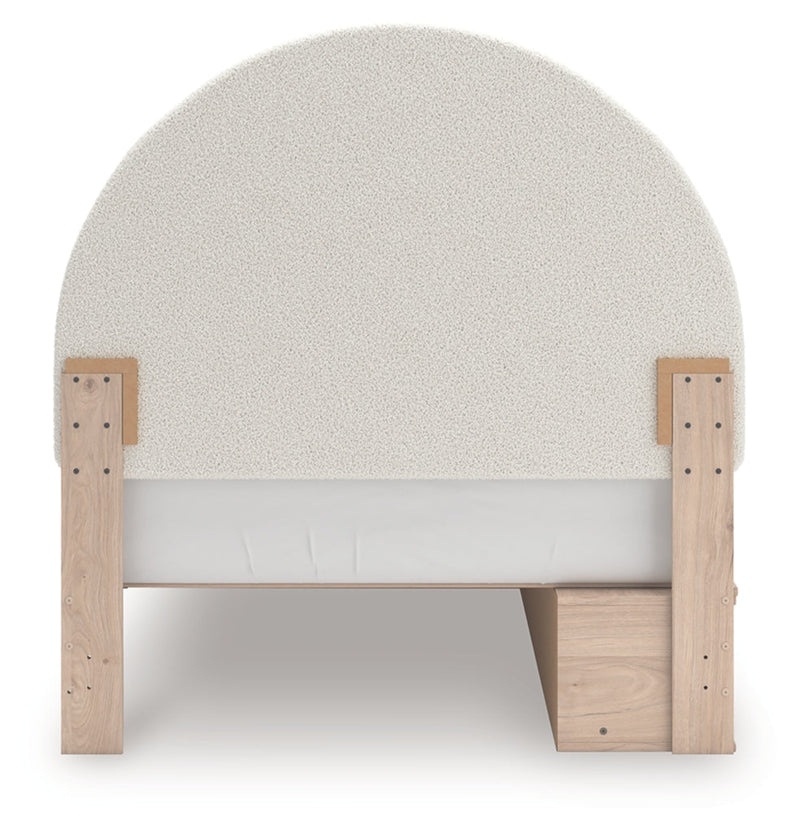 Shapella Upholstered Bed