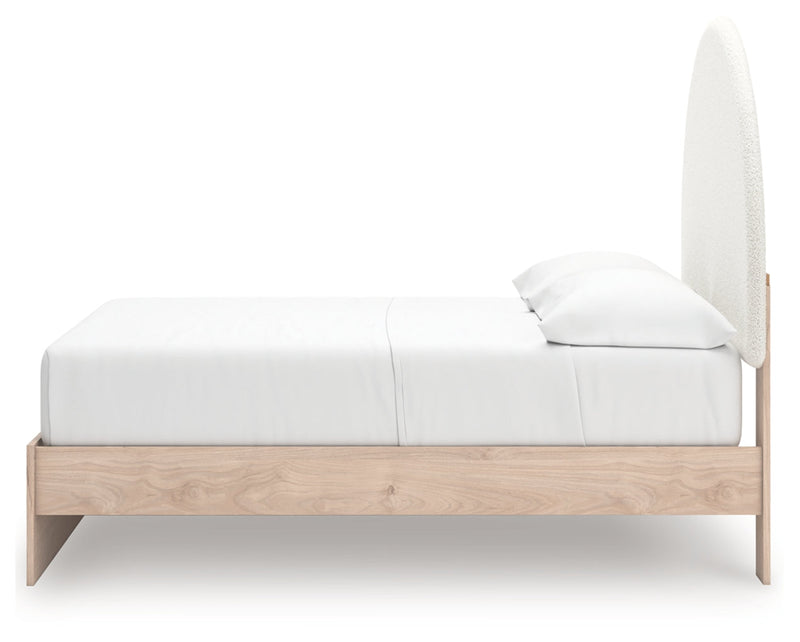 Shapella Upholstered Bed