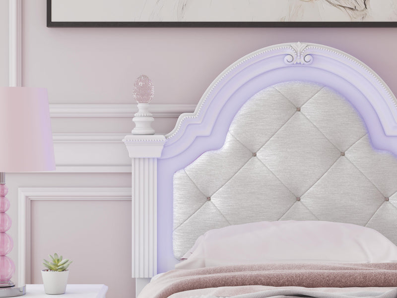 Maylilly Beds