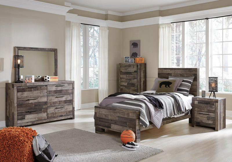 Derekson Bedroom Sets