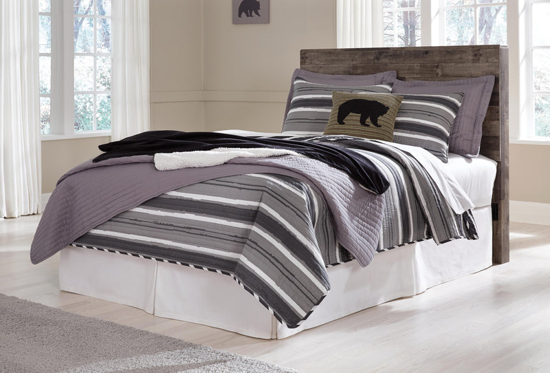 Derekson Bedroom Sets
