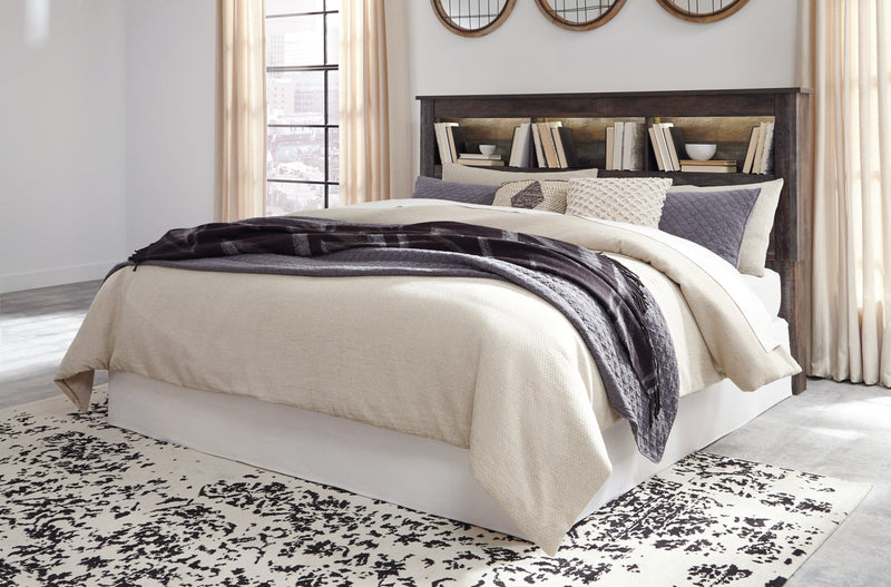 Drystan Bed, Dresser, Mirror, Chest & Nightstand, Bedroom Set