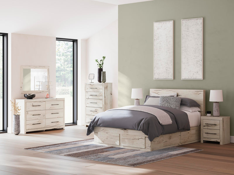 Lawroy Panel Bed