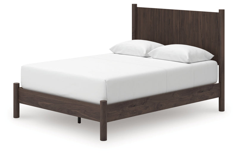 Cadmori Panel Bed