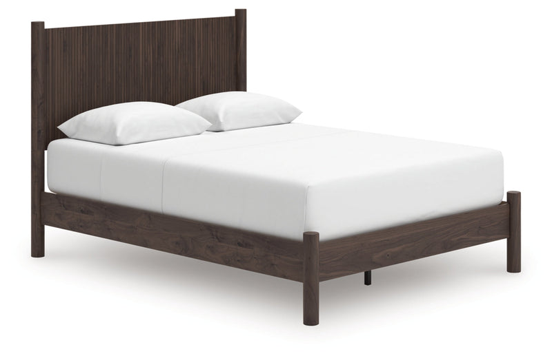 Cadmori Panel Bed