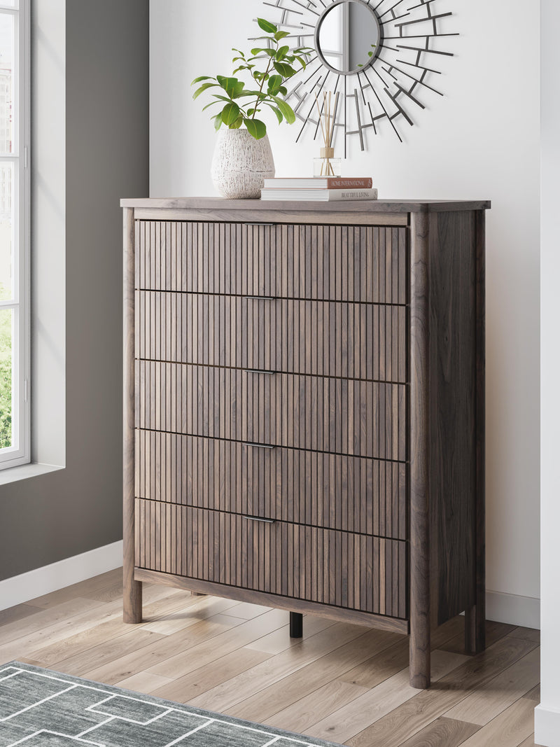 Pamytta Bedroom Sets
