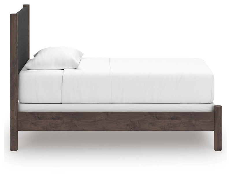 Pamytta Bedroom Sets