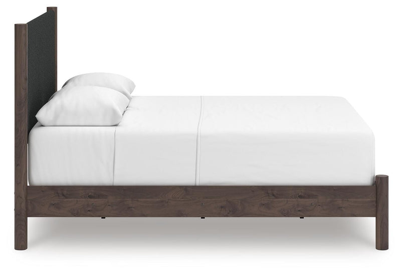 Pamytta Bedroom Sets