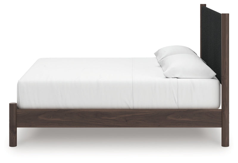 Cadmori Panel Bed