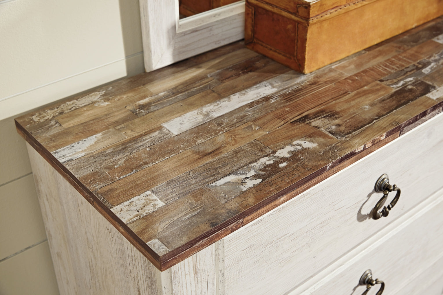 Willowton Chest