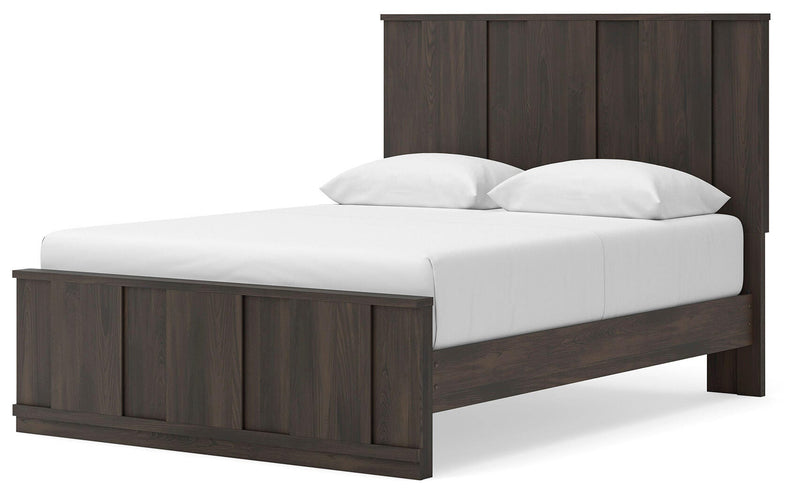 Jadiston Panel Platform Bed