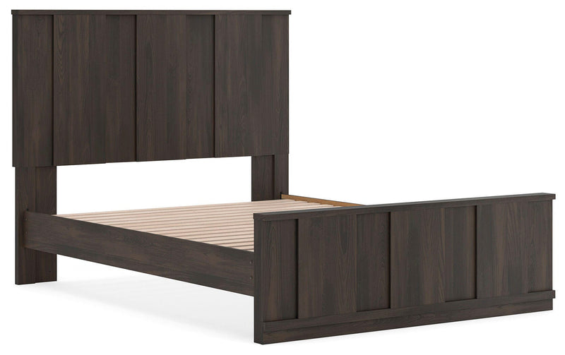 Jadiston Panel Platform Bed