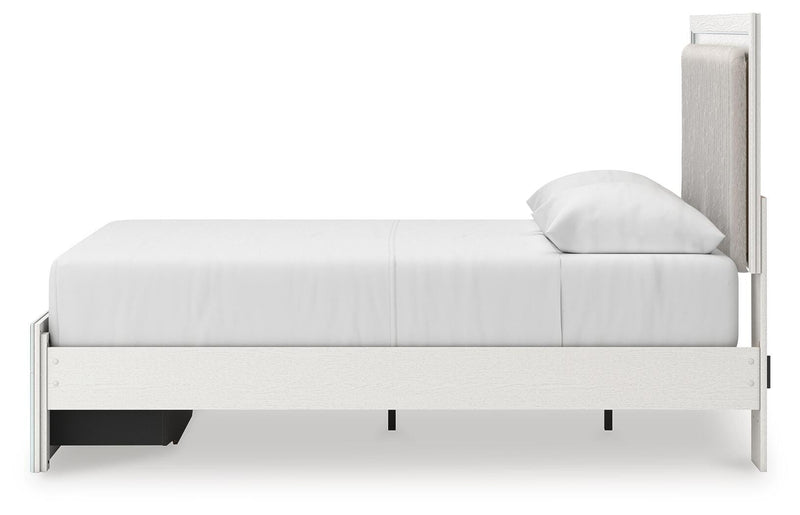 Zuraleus Bedroom Sets