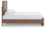 Hollinaze Panel Bed