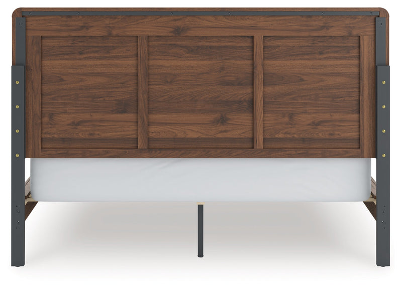 Hollinaze Panel Bed