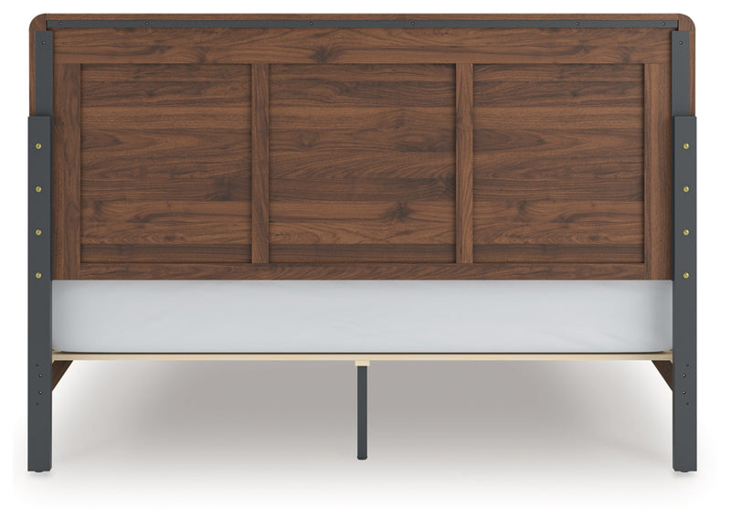 Hollinaze Panel Bed