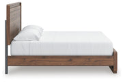 Hollinaze Panel Bed