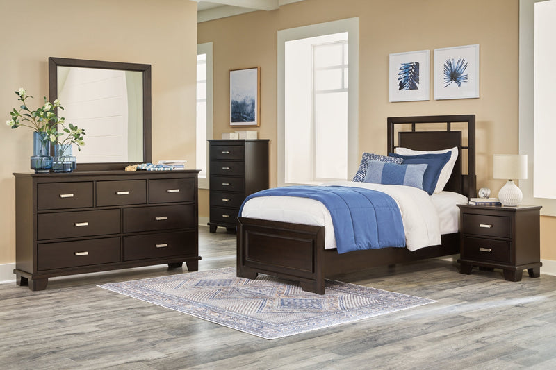 Covetown Panel Bed, Dresser, Mirror, Chest & Nightstand, Bedroom Set