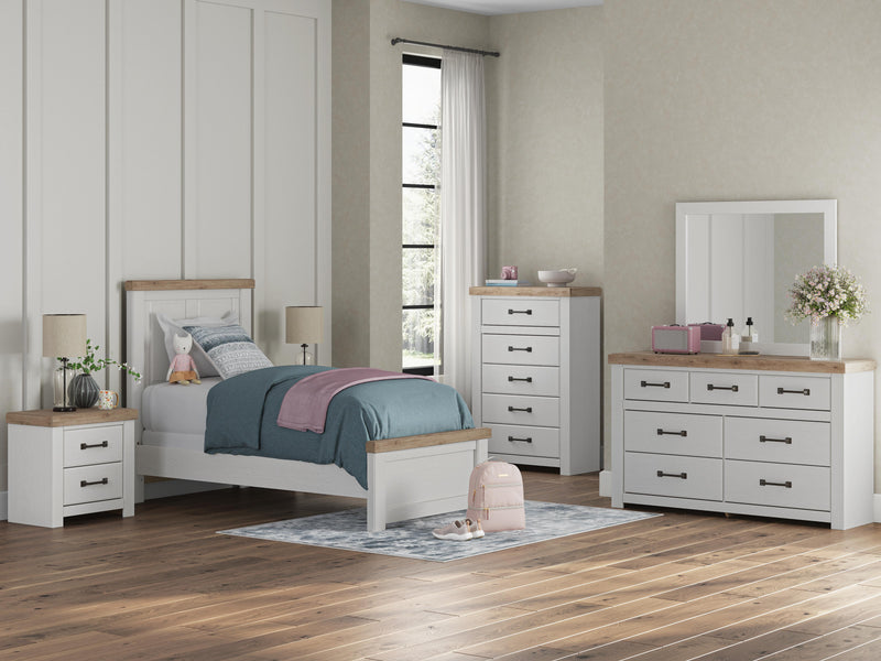 Savonport Bedroom Sets