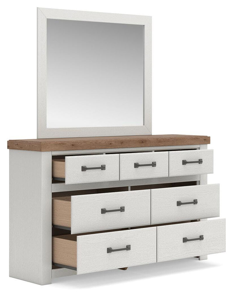 Savonport Bedroom Sets