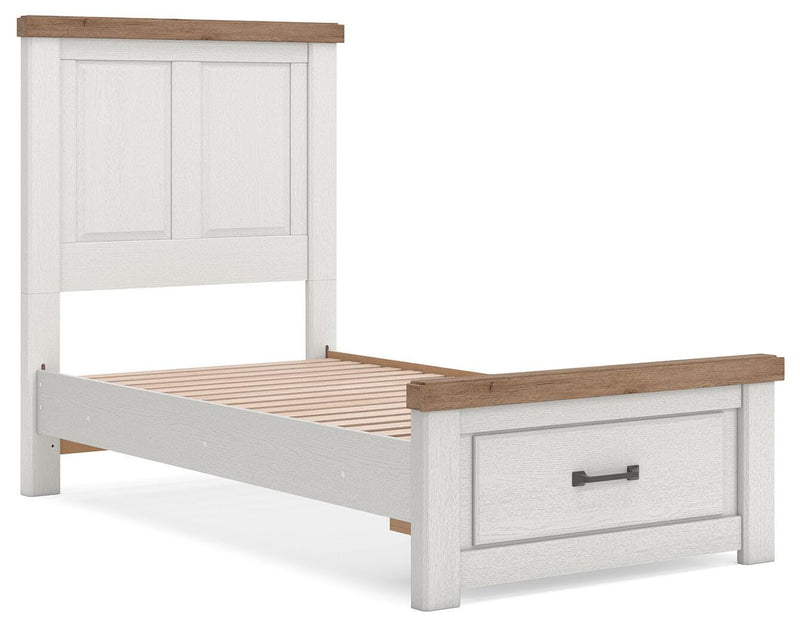 Savonport Bedroom Sets