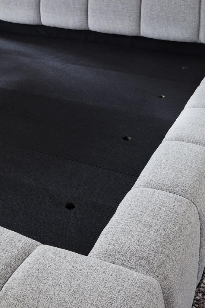 Jesstean Upholstered Bed