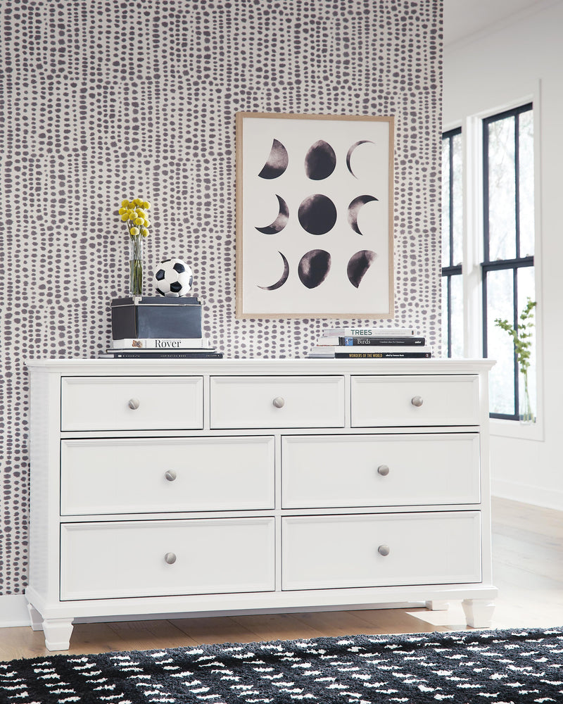 Fortman Dresser & Chest