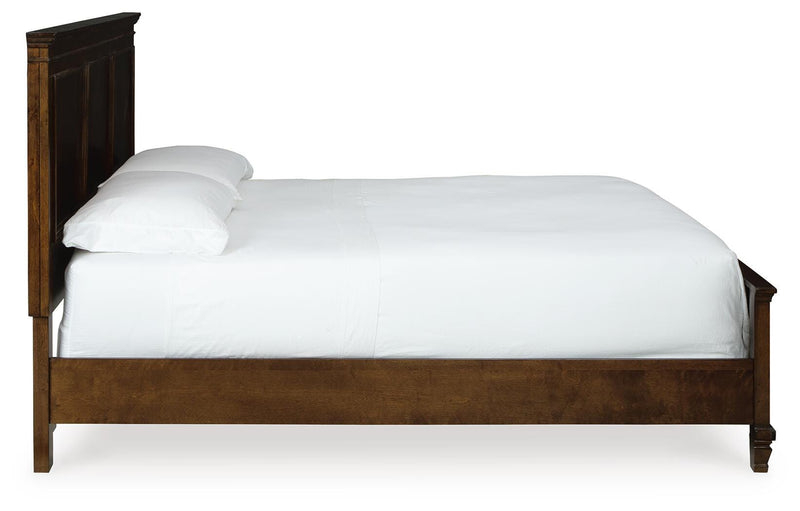 Danabrin Bedroom Sets
