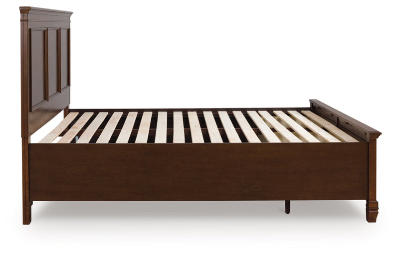 Danabrin Panel Bed