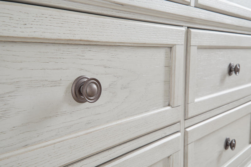 Robbinsdale Dressers and Chests