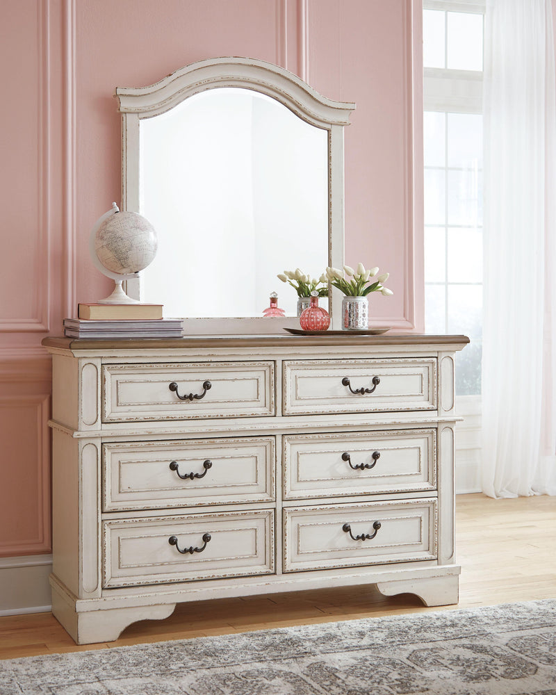 Realyn Mirrored Dressers