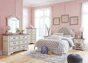 Realyn Dresser & Chest