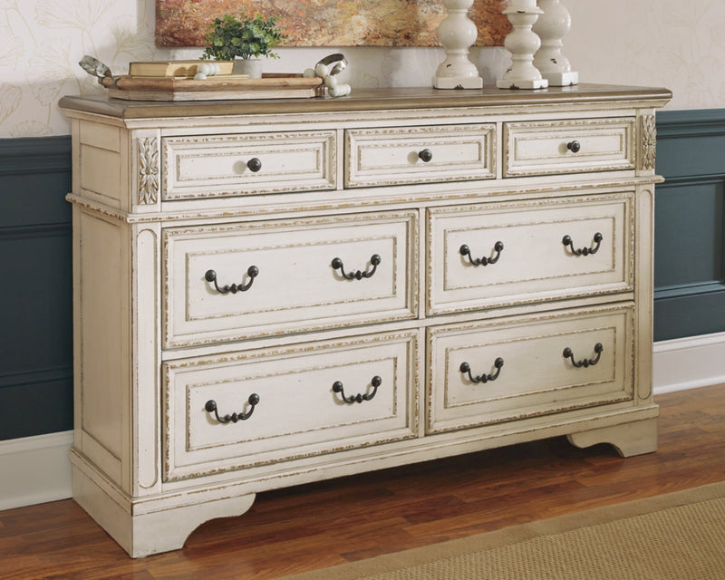 Realyn Dresser & Chest Dresser Two-tone