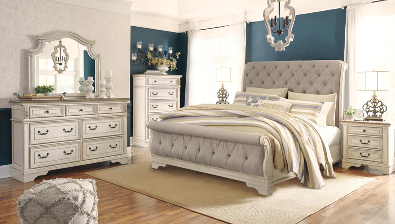Realyn Bedroom Sets