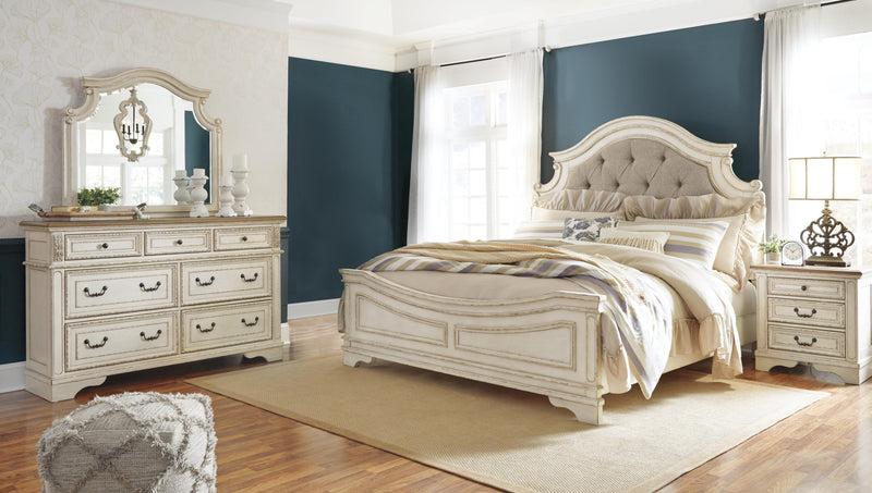 Realyn Nightstands
