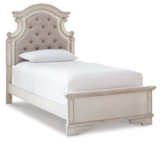 Realyn Bed Twin Panel Bed Chipped White