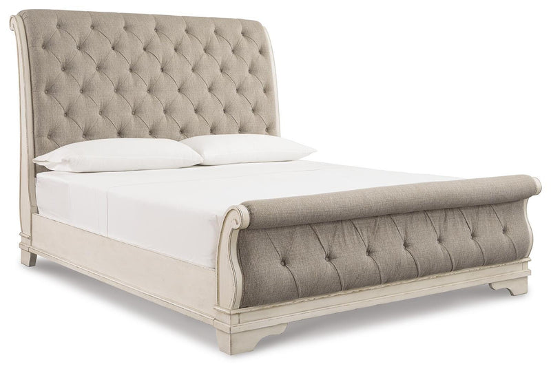 Realyn Bedroom Sets