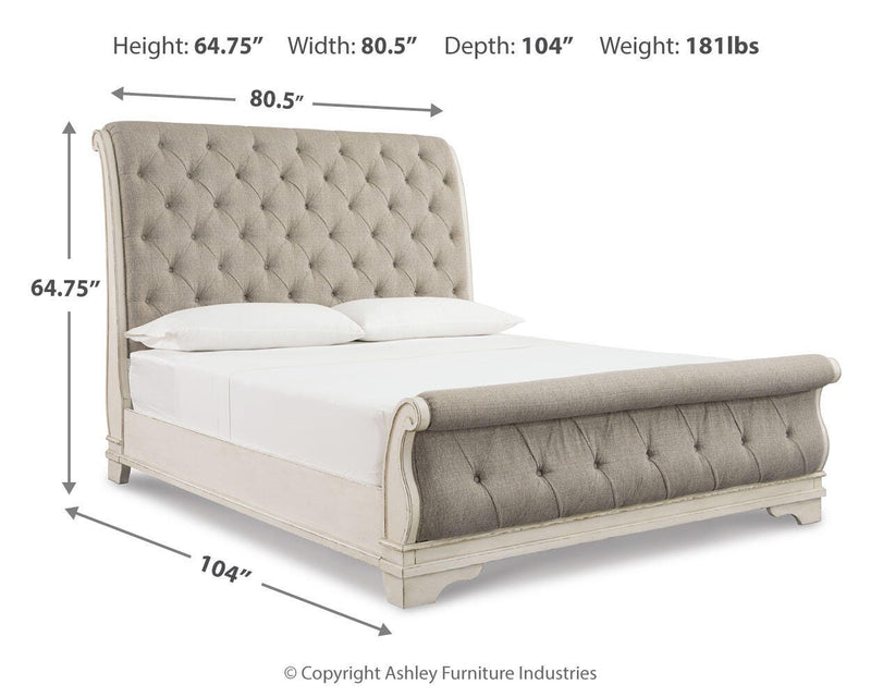 Realyn Sleigh Bed