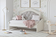 Realyn Bed