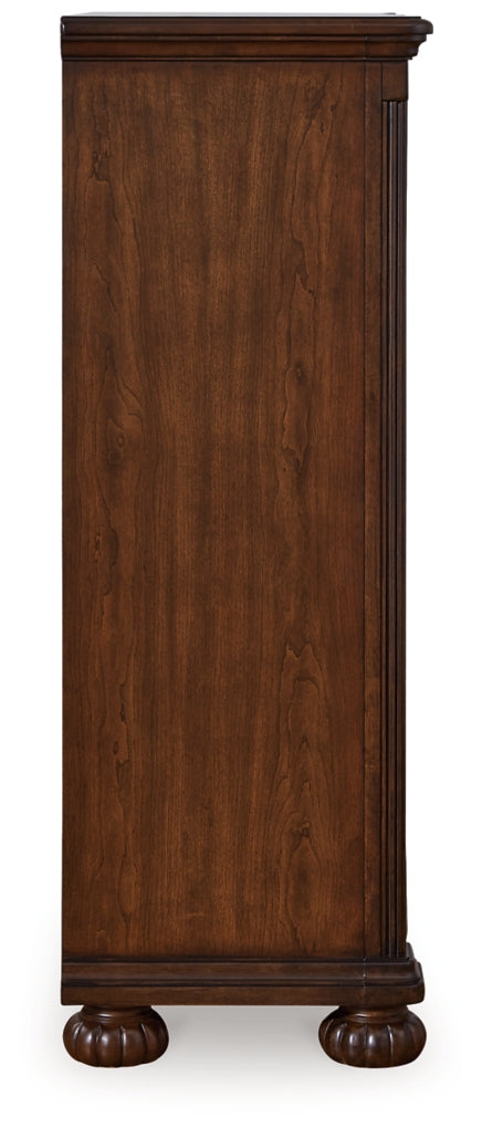 Lavinton Dresser & Chest