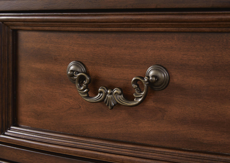 Lavinton Mirrored Dressers