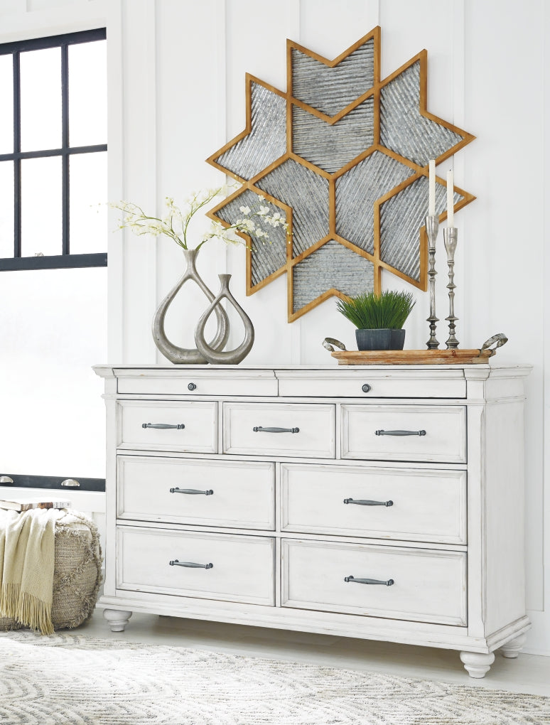 Kanwyn Dresser & Chest