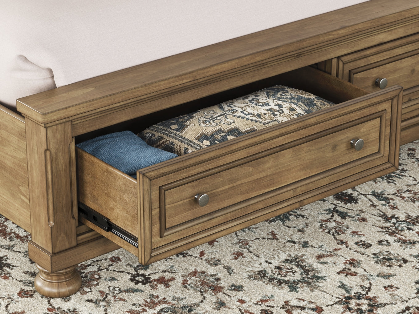 Vandenmore Bed