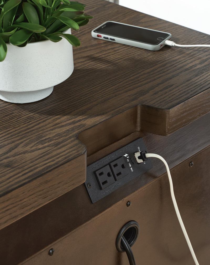Darimore Nightstands