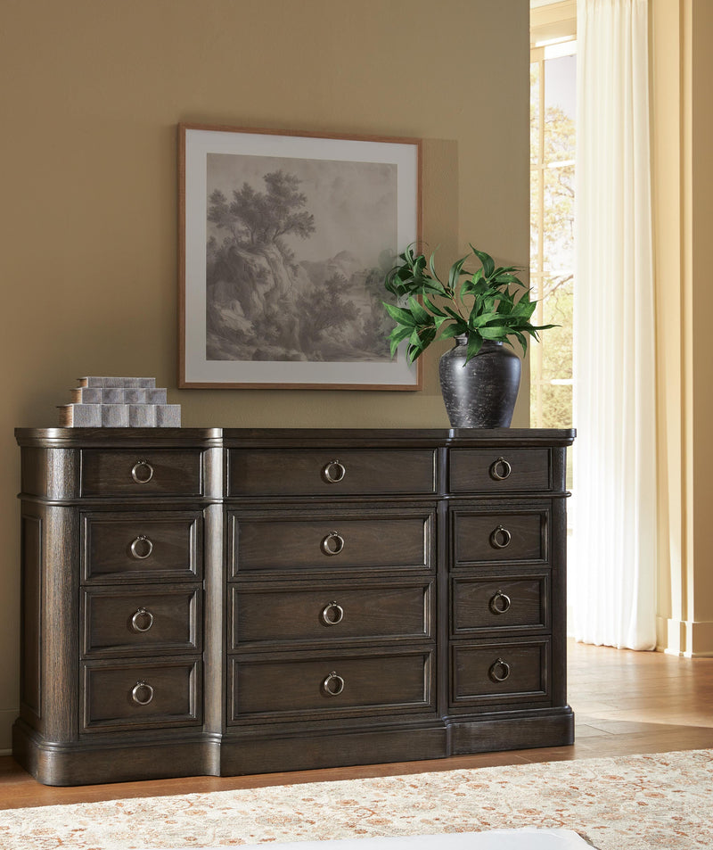 Wickenger Dressers and Chests