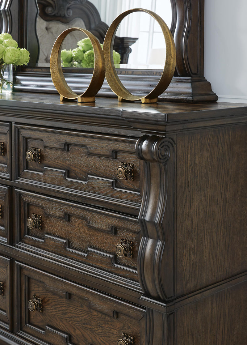 Maylee Mirrored Dressers