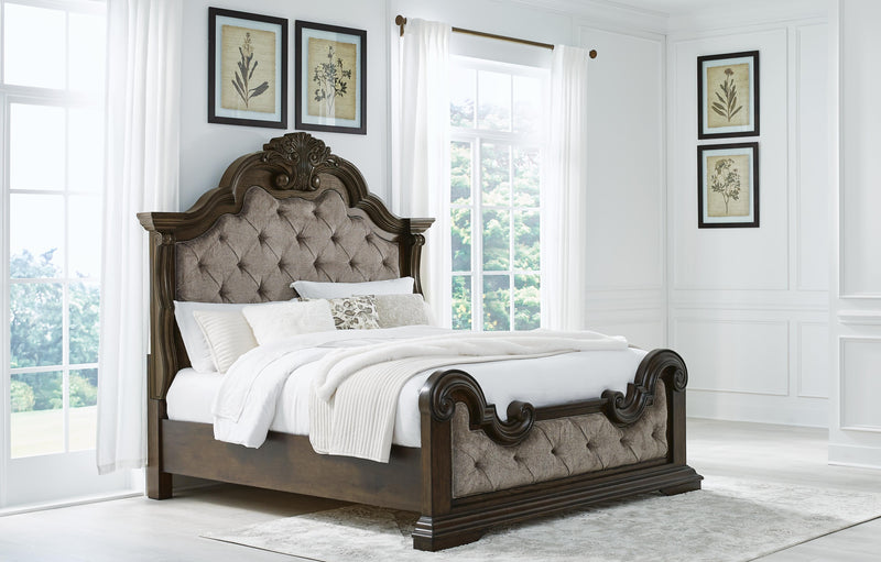 Maylee Bedroom Sets