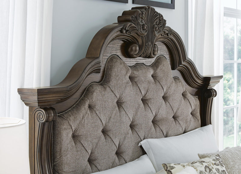 Maylee Bedroom Sets
