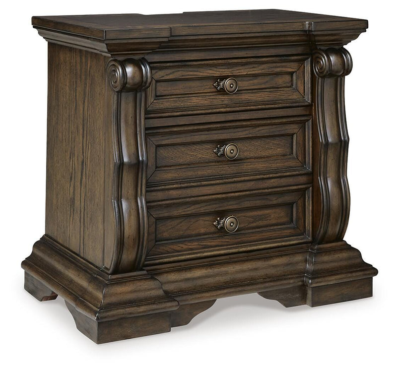 Maylee Bedroom Sets