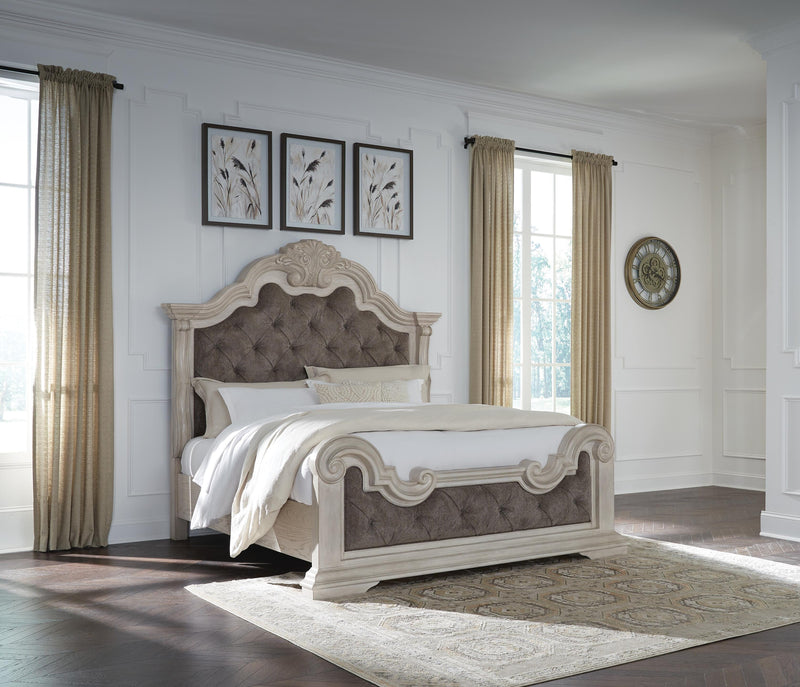 Bruchandi Bedroom Sets